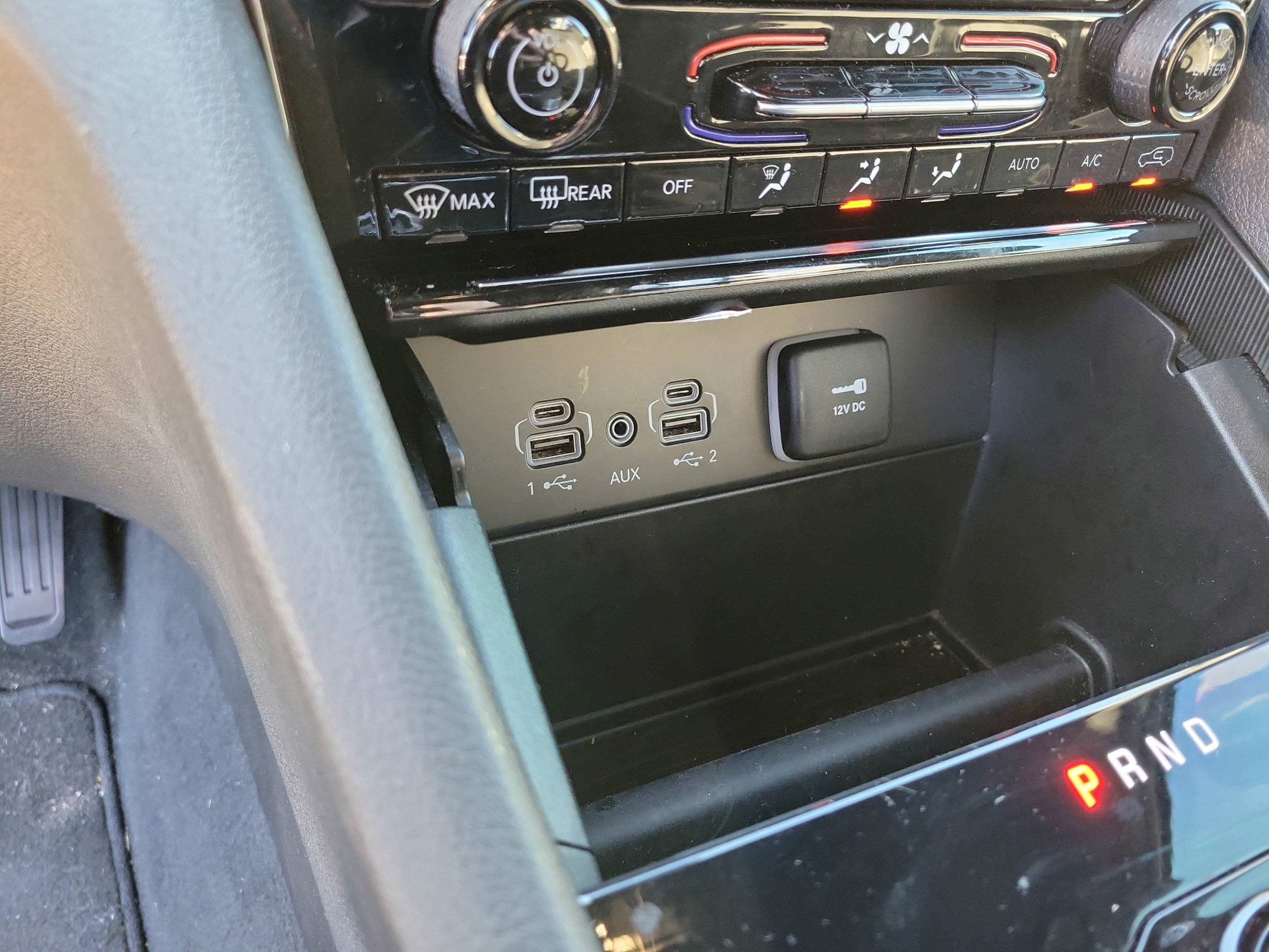 Certified 2025 Jeep Grand Cherokee Laredo RWD image 23