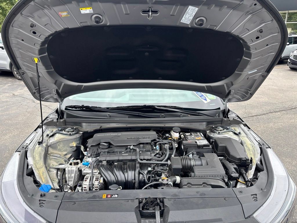 Certified 2025 Kia K4 GT-Line Turbo FWD image 12