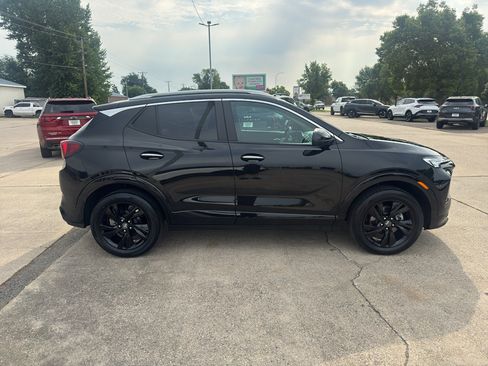 Used 2024 Buick Encore GX Sport Touring w/ Comfort Package AWD/4WD image 5