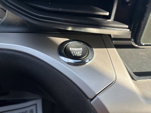 Certified 2022 Ford Explorer XLT image 37