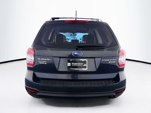 Used 2015 Subaru Forester 2.5i w/ Alloy Wheel Package image 12