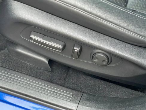 Used 2023 Honda CR-V EX-L image 7