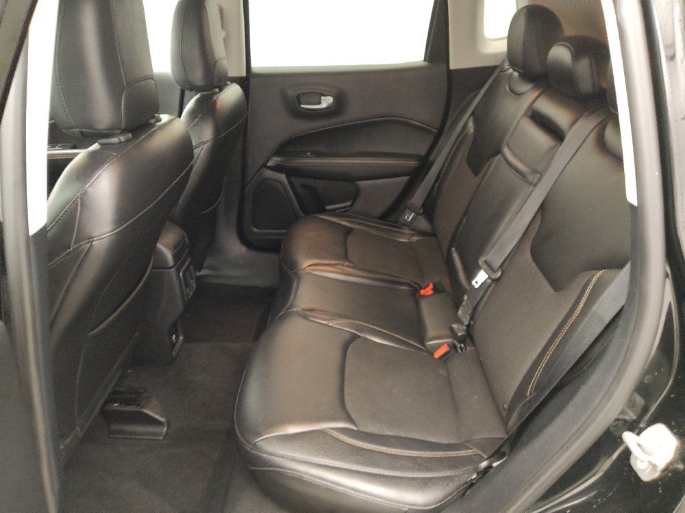 Used 2018 Jeep Compass Latitude FWD image 18