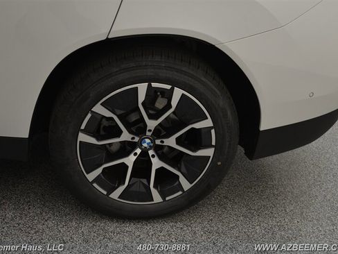 Used 2025 BMW X3 xDrive30i w/ Premium Package AWD/4WD image 47