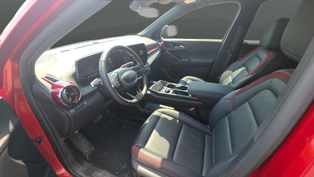 Used 2025 Chevrolet Equinox RS w/ Convenience Package III AWD/4WD image 9