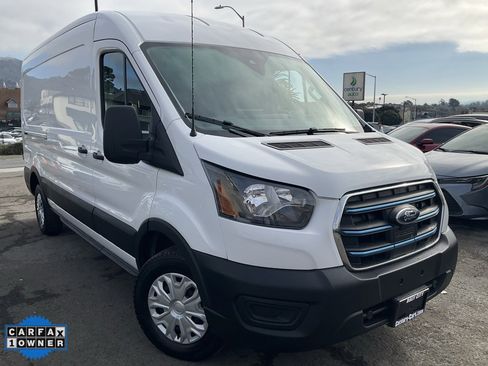 Used 2022 Ford E-Transit Medium Roof image 1