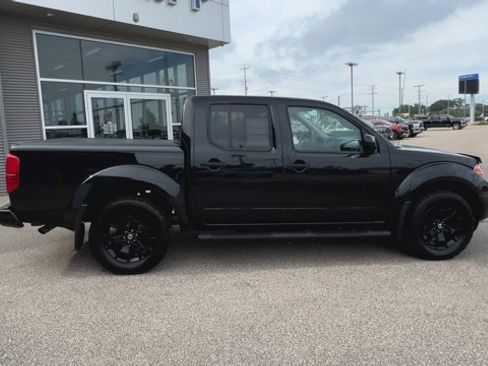 Used 2019 Nissan Frontier SV w/ Value Truck Package AWD/4WD image 2