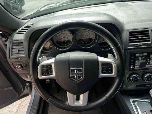 Used 2013 Dodge Challenger SXT Plus RWD image 27