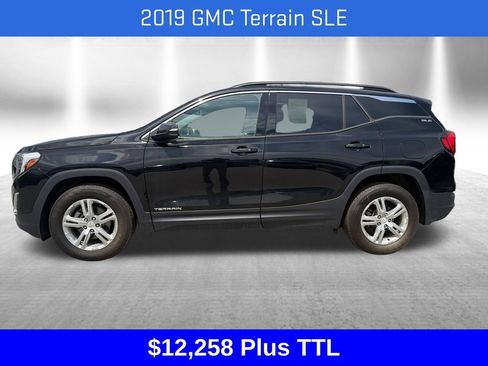 Certified 2019 GMC Terrain SLE w/ Driver Convenience Package AWD/4WD image 2