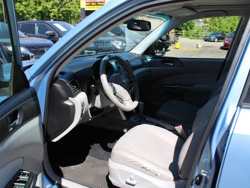 Used 2012 Subaru Forester 2.5X Limited AWD/4WD image 22