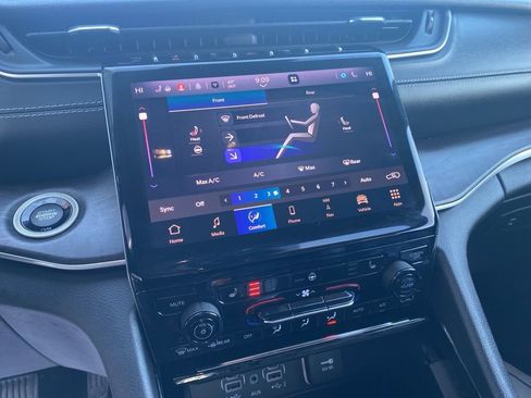 Used 2023 Jeep Grand Cherokee L Limited w/ Trailer Tow Group (B) image 26