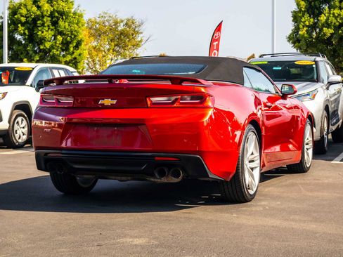 Used 2016 Chevrolet Camaro LT RWD image 6