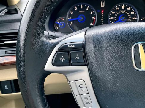 Used 2010 Honda Crosstour EX-L image 23