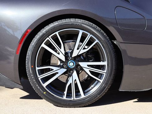 Used 2019 BMW i8 Roadster image 86