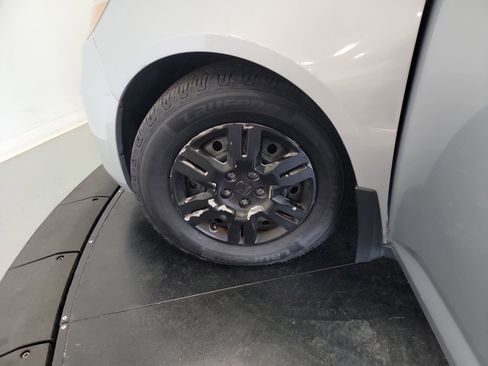Used 2013 Honda Odyssey LX image 29