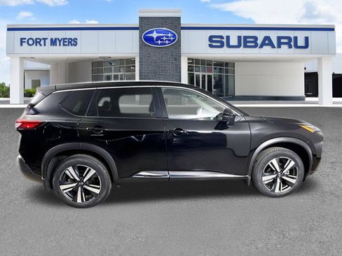 Used 2023 Nissan Rogue SL AWD/4WD image 2