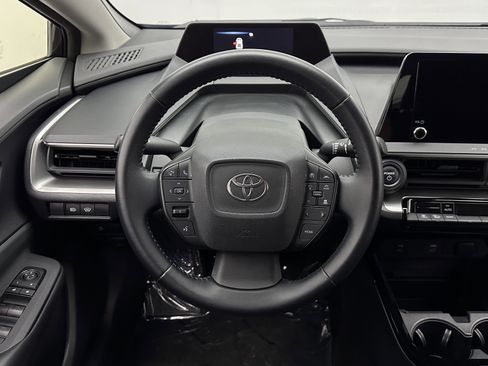 Used 2024 Toyota Prius LE FWD image 23