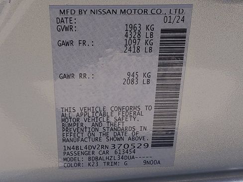 Used 2024 Nissan Altima 2.5 SV FWD image 33