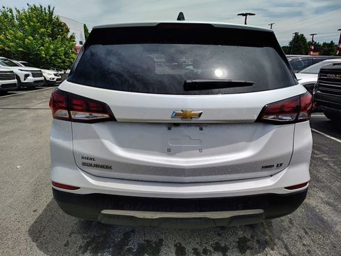 Used 2024 Chevrolet Equinox LT AWD/4WD image 5