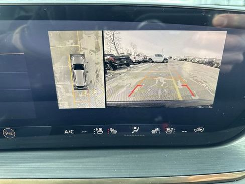 New 2026 Buick Envision Avenir image 17