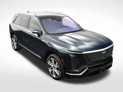 Used 2026 Cadillac Vistiq Luxury AWD/4WD image 24