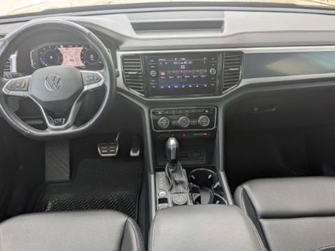 Used 2022 Volkswagen Atlas Cross Sport SEL R-Line image 16