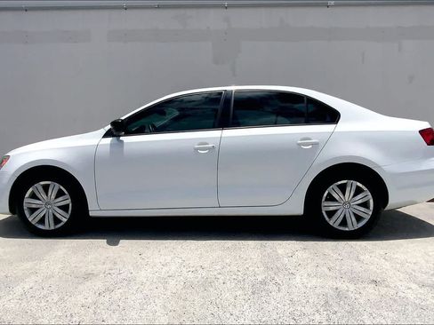 Used 2015 Volkswagen Jetta TDI S FWD image 3