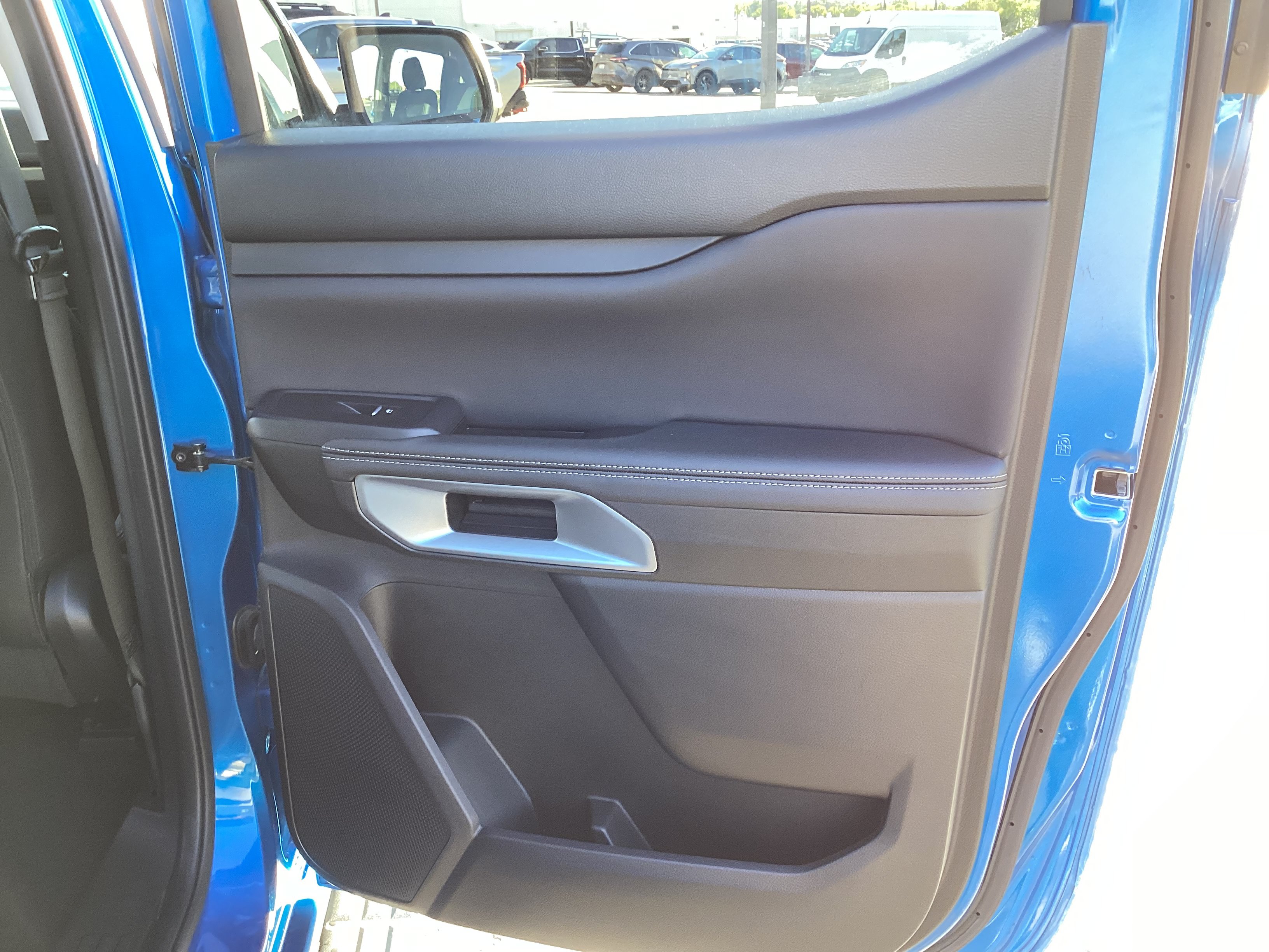 Used 2025 Ford Ranger Lariat w/ FX4 Off-Road Package AWD/4WD image 25