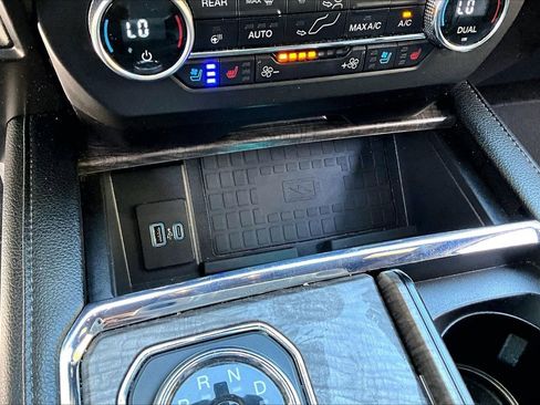 Used 2020 Ford Expedition Limited RWD image 26