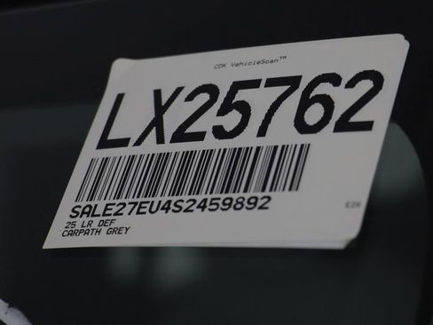 Certified 2025 Land Rover Defender 110 X-Dynamic SE AWD/4WD image 25
