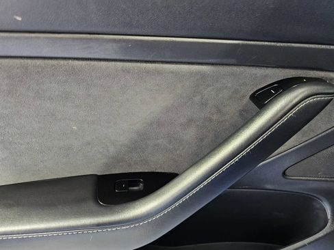 Used 2020 Tesla Model 3 Standard Range Plus RWD image 11