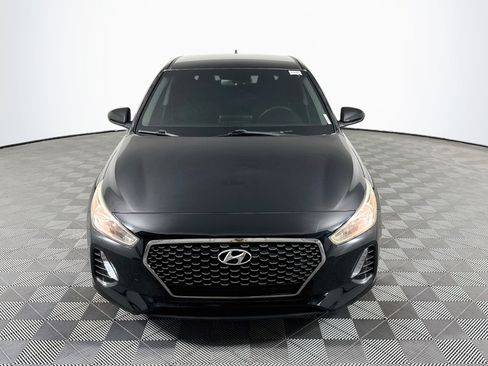Used 2018 Hyundai Elantra GT FWD image 2