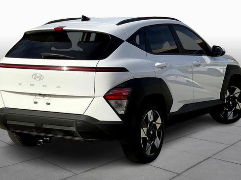 Used 2025 Hyundai Kona SEL image 12