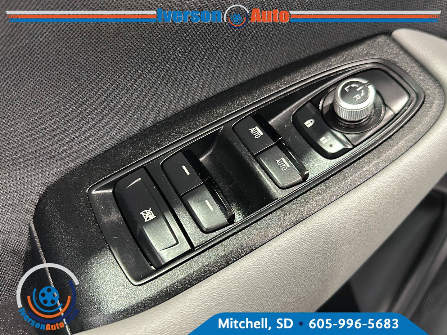 Used 2025 Subaru Outback Premium AWD/4WD image 14