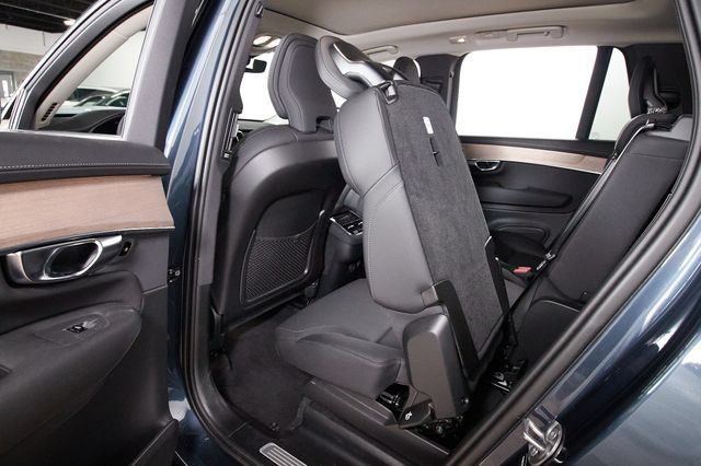 Used 2025 Volvo XC90 B6 Plus w/ Protection Package Premier AWD/4WD image 25