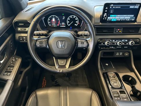 Certified 2023 Honda Pilot TrailSport image 16