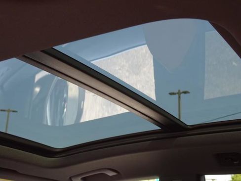 Used 2021 Audi Q8 Premium Plus w/ Premium Plus Package image 12