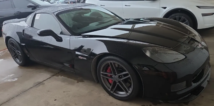 Used 2007 Chevrolet Corvette Z06 w/ Preferred Equipment Group RWD image 1