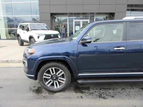 Used 2023 Toyota 4Runner Limited image 2