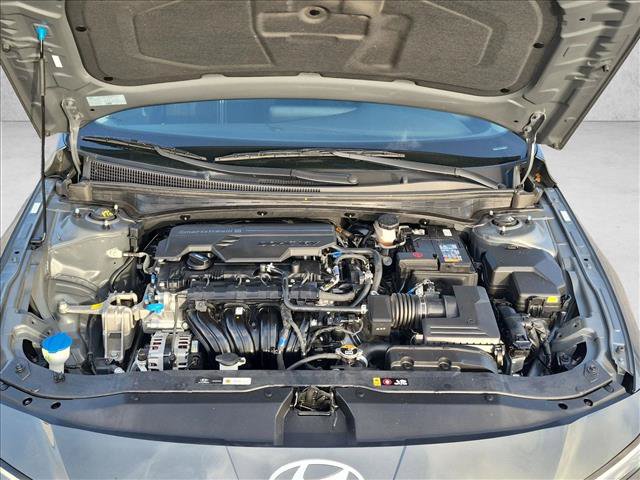 Used 2025 Hyundai Elantra SEL FWD image 22