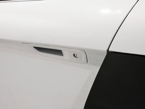 Used 2020 Audi R8 V10 w/ 20" Wheel Package image 35