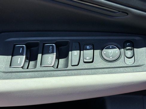 Used 2024 Honda Accord EX image 22