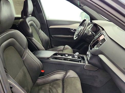 Used 2017 Volvo XC90 T8 R-Design w/ Vision Package image 26