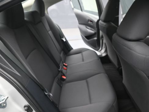 Used 2024 Toyota Corolla LE FWD image 12