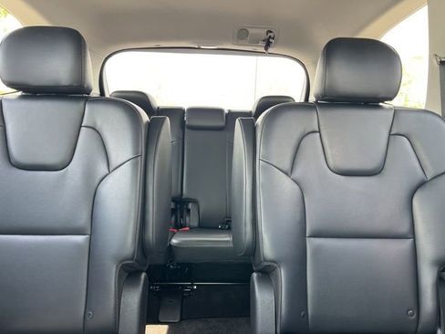 Certified 2025 Kia Telluride S image 34