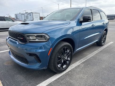 Used 2025 Dodge Durango GT image 3