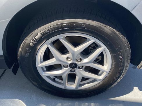 Used 2024 Ford Edge SEL AWD/4WD image 11