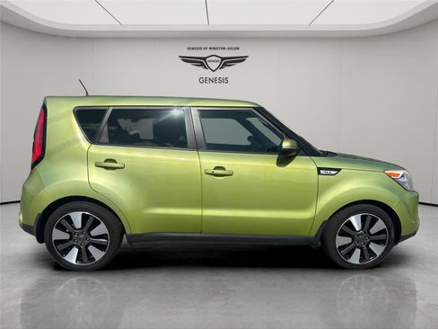 Used 2015 Kia Soul ! w/ Sun & Sound Package FWD image 6