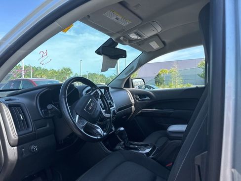 Used 2018 GMC Canyon SLE image 6