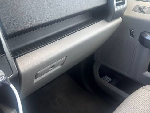 Used 2019 Ford F150 XLT w/ Equipment Group 302A Luxury AWD/4WD image 37